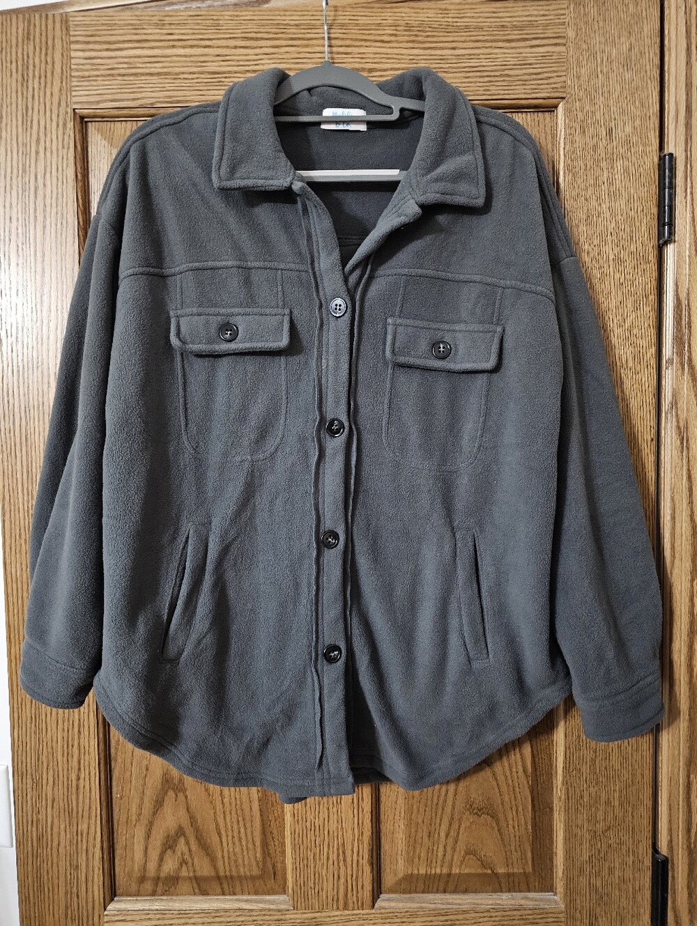 Shacket - Picture 1 of 1